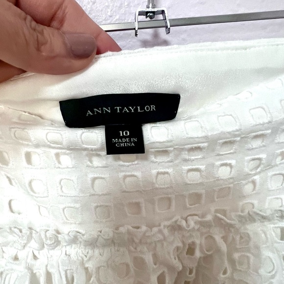 Ann Taylor White eyelet A-Line Skirt 10 - Picture 2 of 6